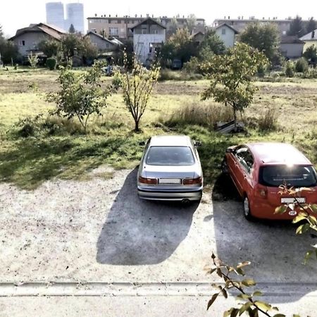 Slatka Sobica Za Dvoje Sa Upotrebom Zajednicke Kuhinje I Kupaonice Zagrzeb Zewnętrze zdjęcie